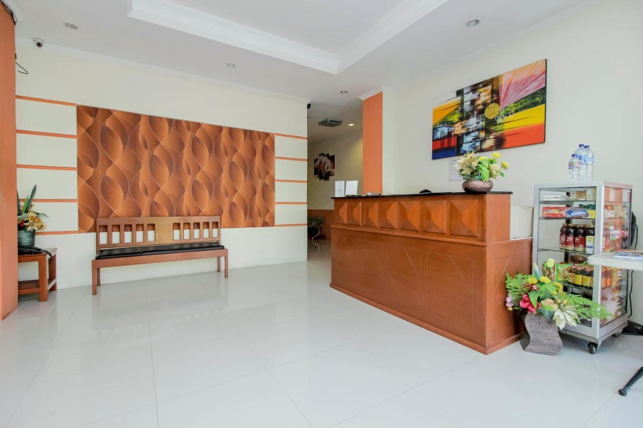 Reddoorz Near Jalan Jendral Sudirman Manado Hotell Eksteriør bilde