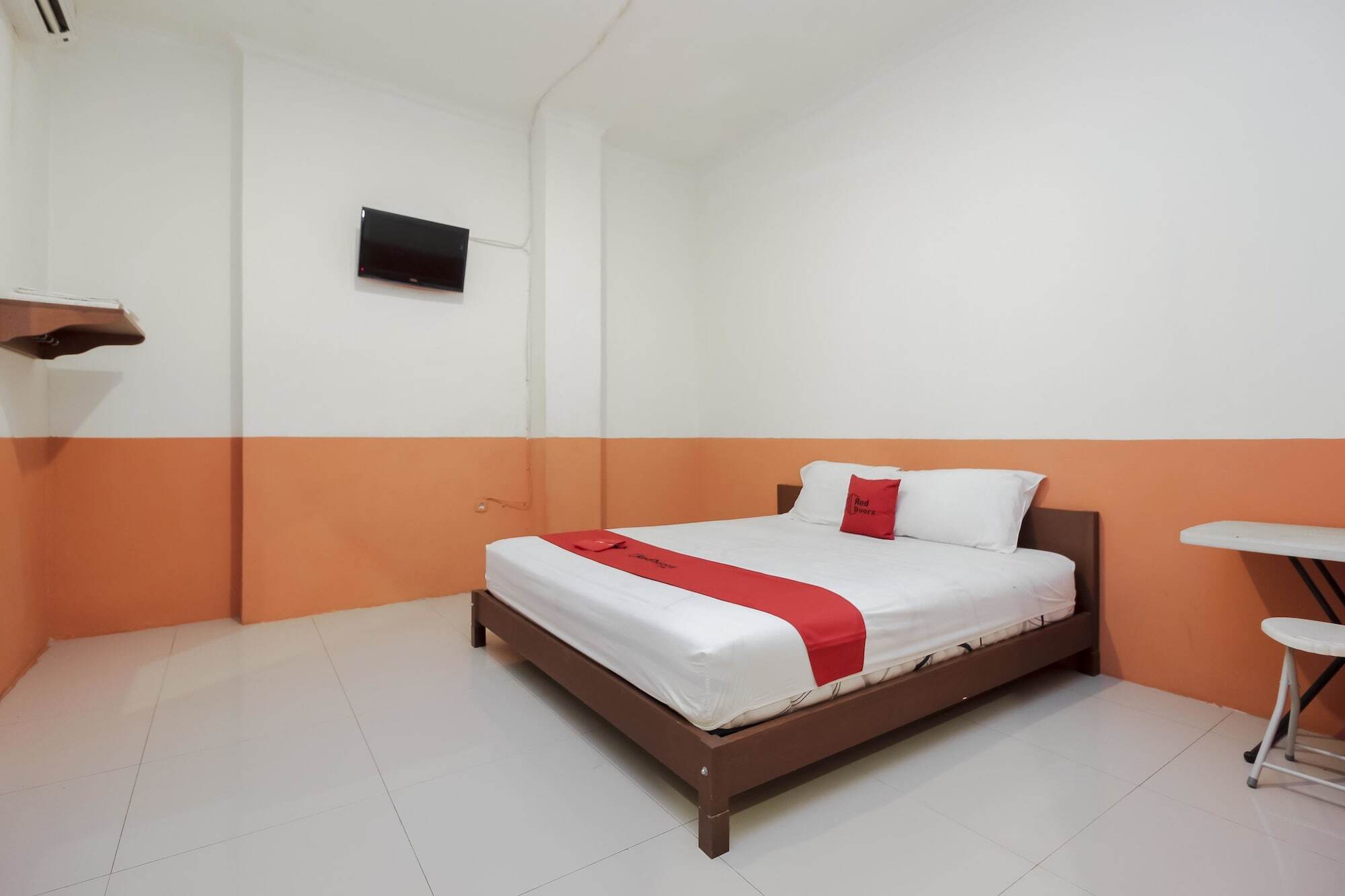 Reddoorz Near Jalan Jendral Sudirman Manado Hotell Eksteriør bilde